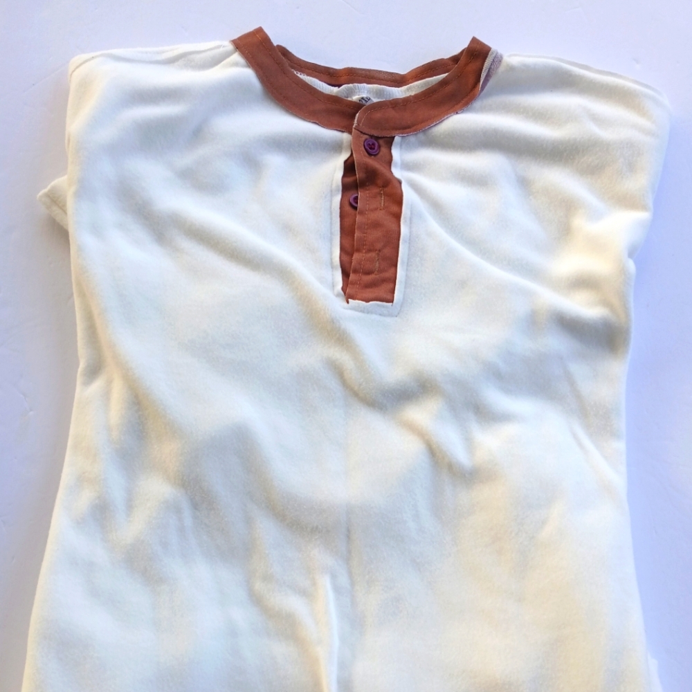 White long sleeve pullover w/ brown button up collar | Size 2X